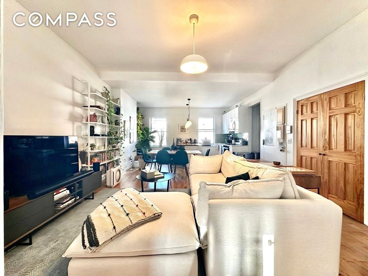 75 Warren St #4 - Photo 5 of 11