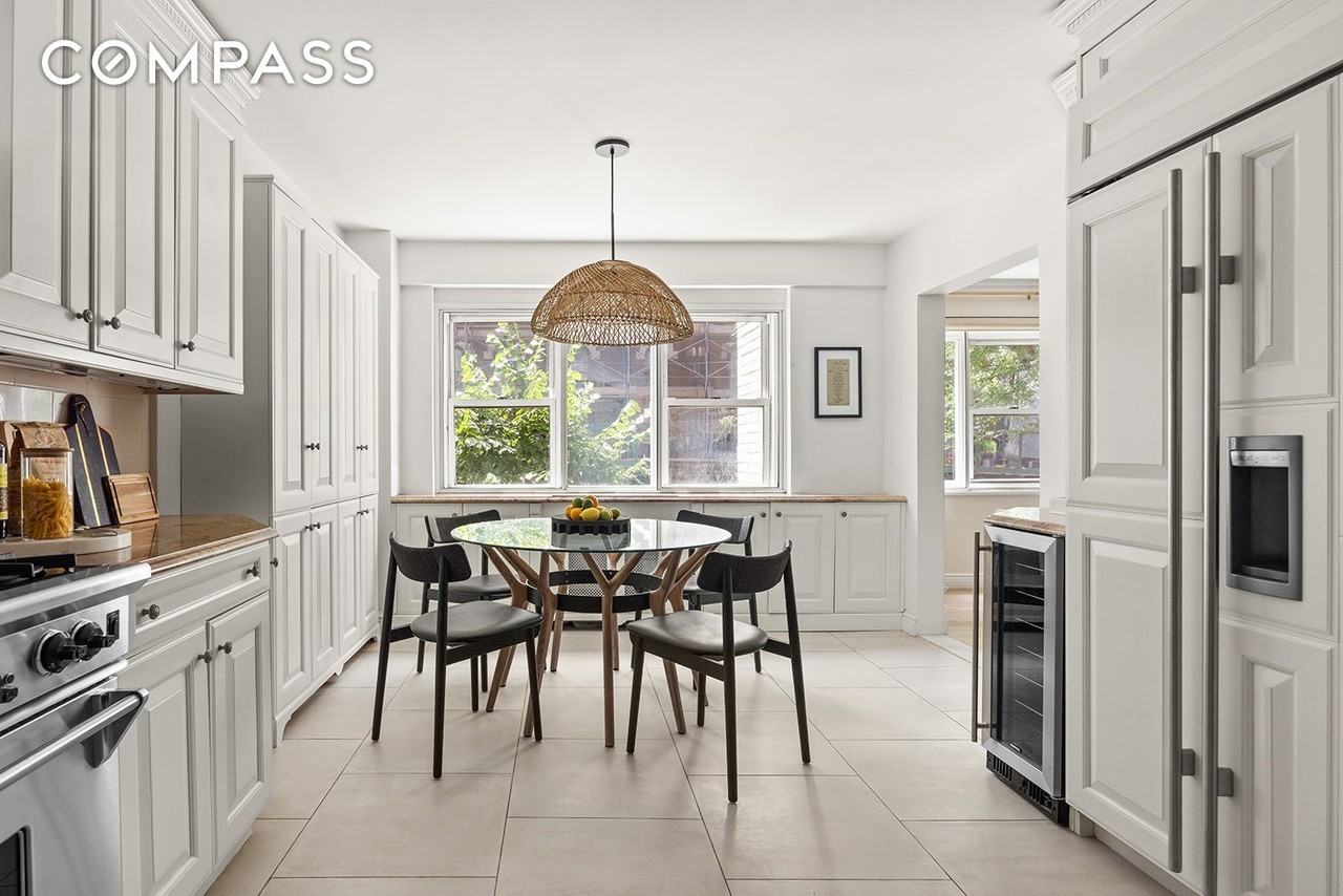 69 West 9th Street #2B - Photo 5 of 18