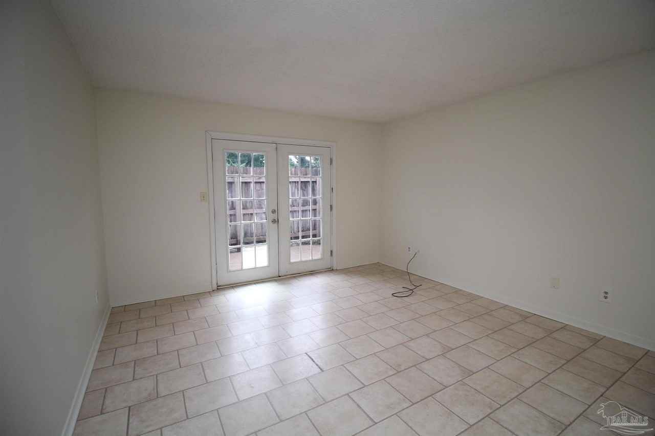 50 Fulton Ave #D15 - Photo 2 of 14