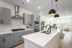 featured image of 719 East Locust Street #3106