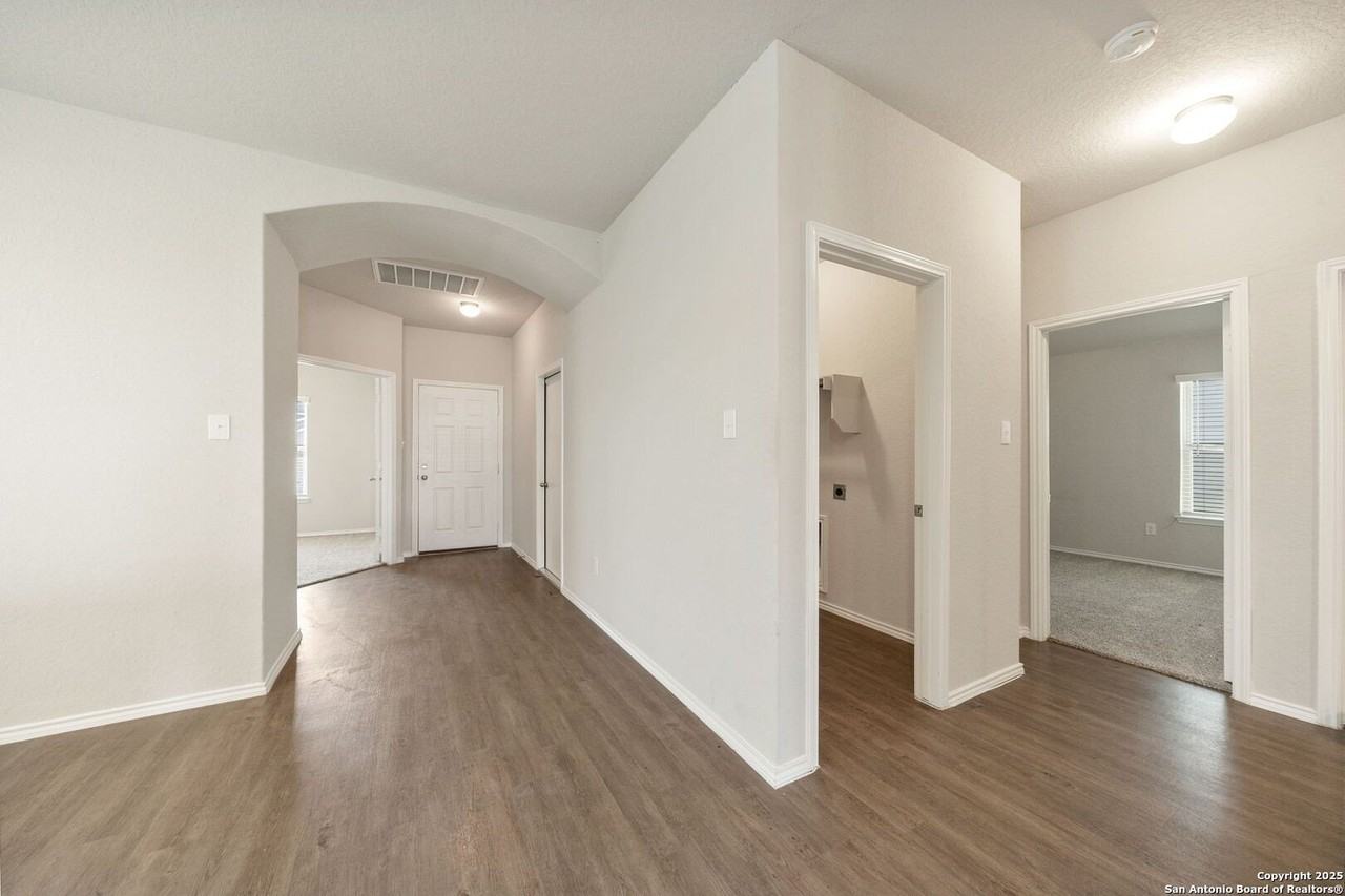 7730 Champion Creek - Photo 5 of 32