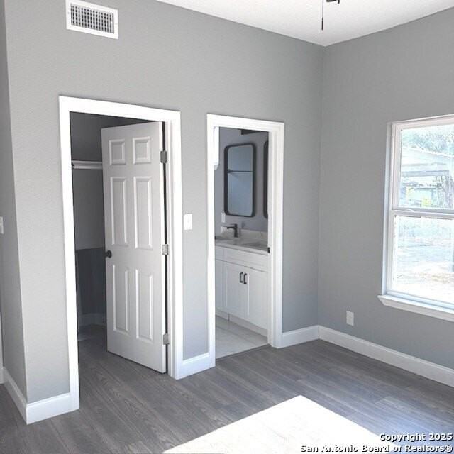 2215 Saint Anthony Avenue - Photo 3 of 31