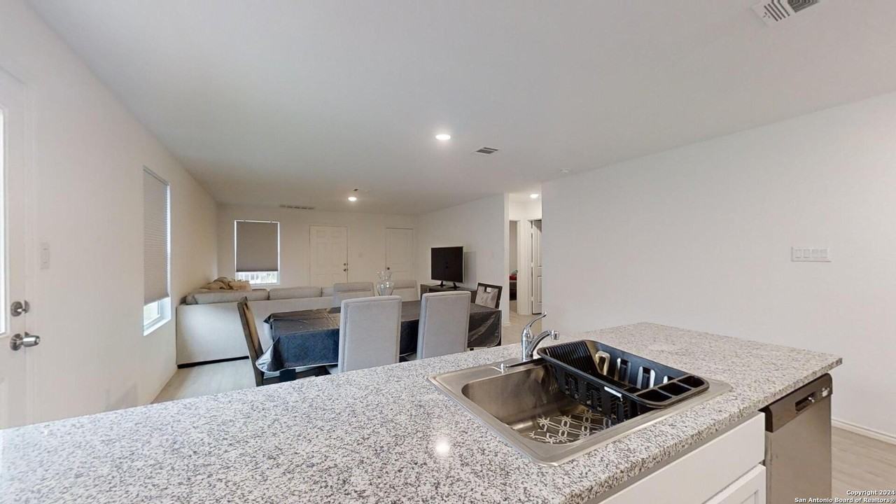 7114 Satellite Way - Photo 2 of 26