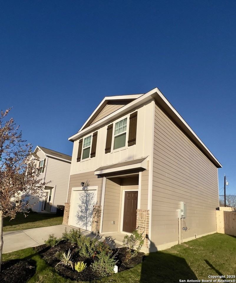 3226 Golden Dandelion - Photo 2 of 9