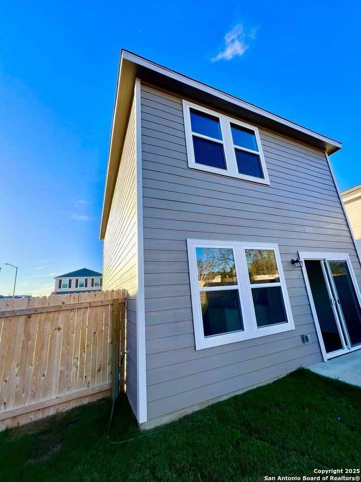 3226 Golden Dandelion - Photo 7 of 9