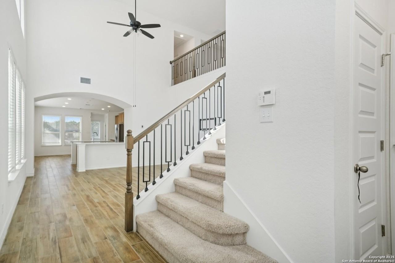 10833 Coppola - Photo 6 of 36