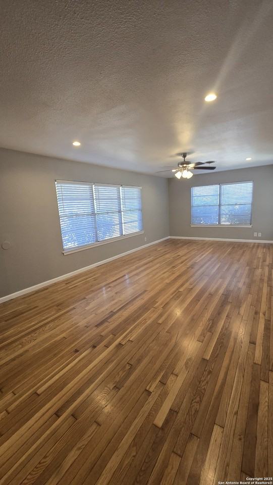 606 Shadywood Lane - Photo 2 of 19