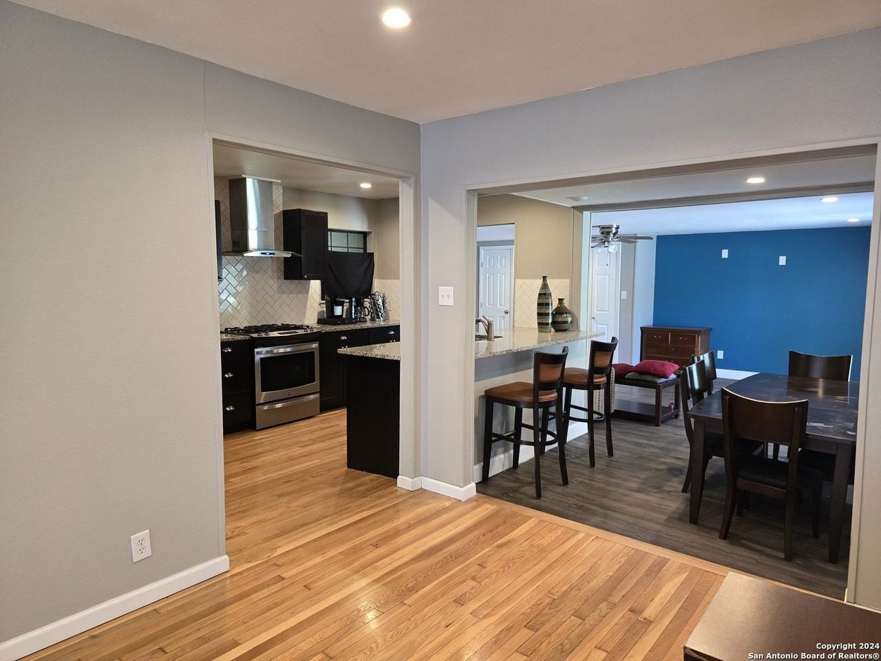 606 Shadywood Lane - Photo 7 of 19