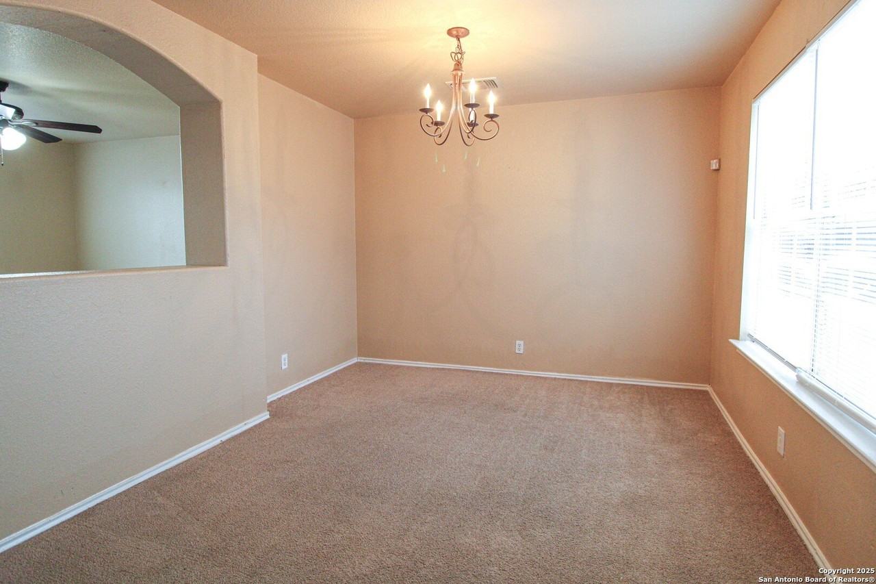 126 Hallie Pass - Photo 2 of 44