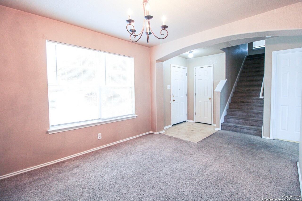 126 Hallie Pass - Photo 4 of 44