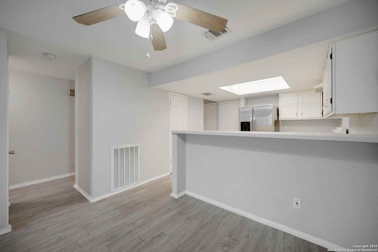 7205 Timbercreek Dr - Photo 5 of 22