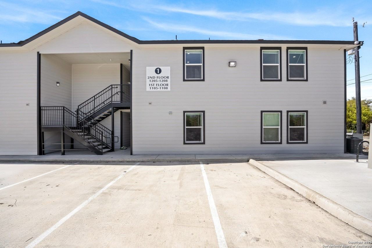 138 Ware Blvd Unit 1103 #1103 - Photo 3 of 18