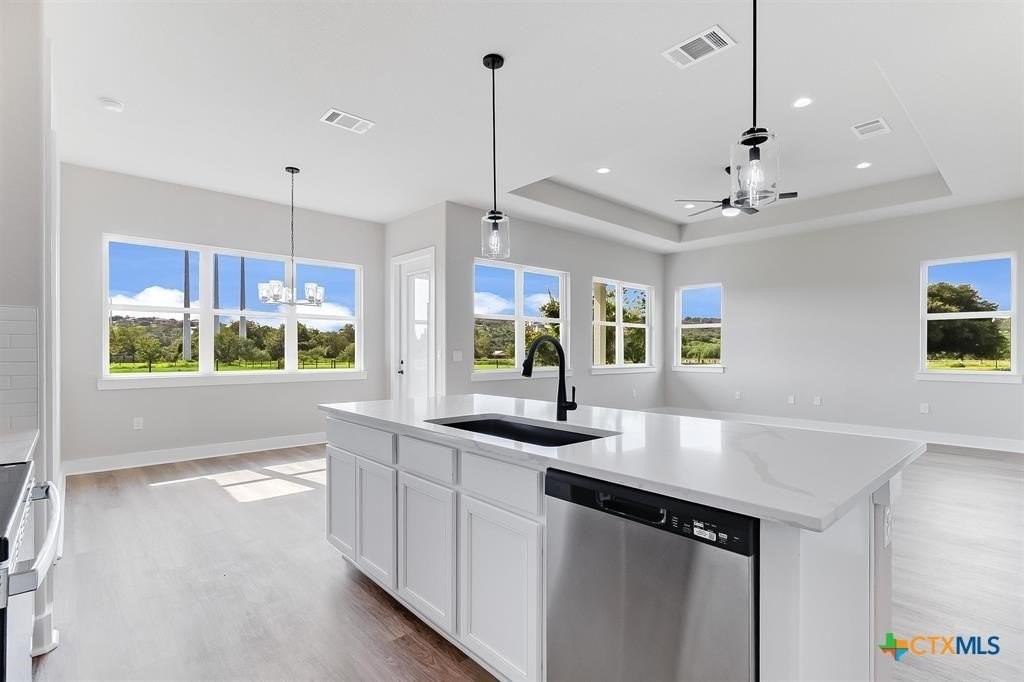 1259 Pecan Valley Dr - Photo 3 of 30