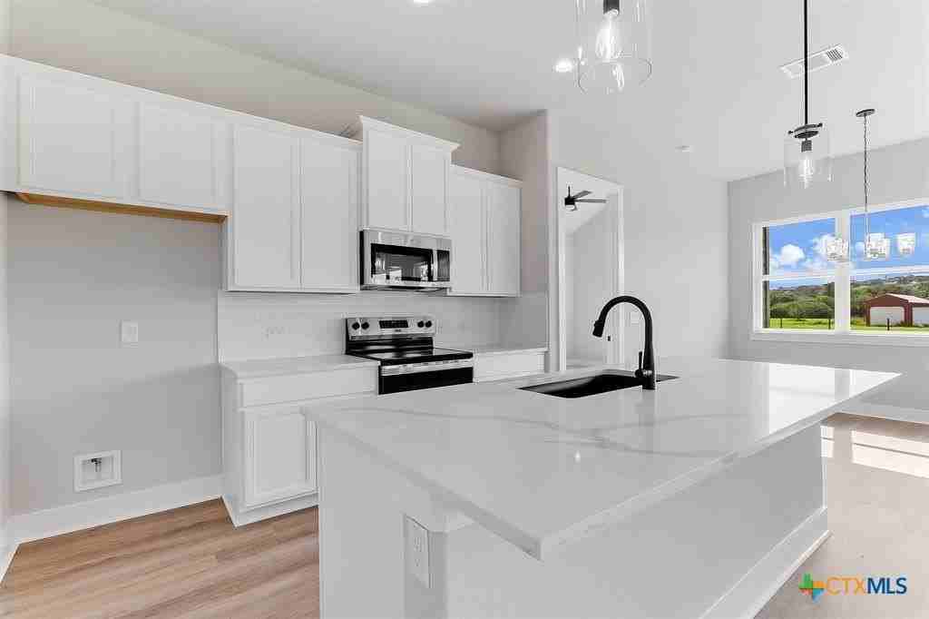 1259 Pecan Valley Dr - Photo 4 of 30