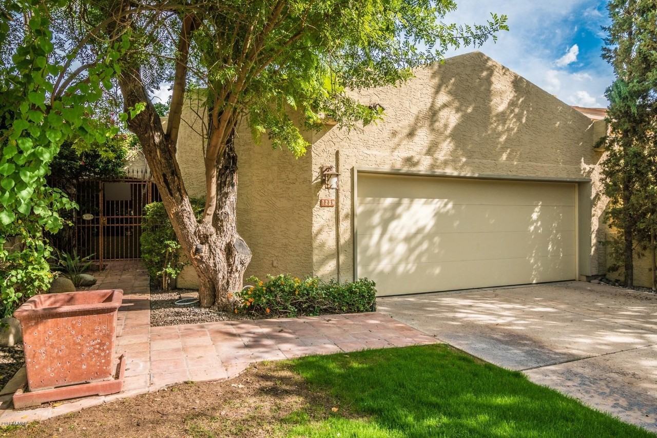 7239 Valley View Road - Photo 2 of 20