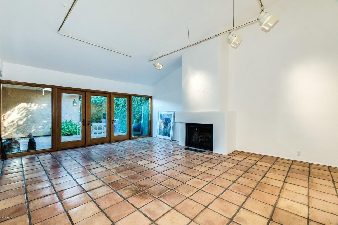 7239 Valley View Road - Photo 3 of 20