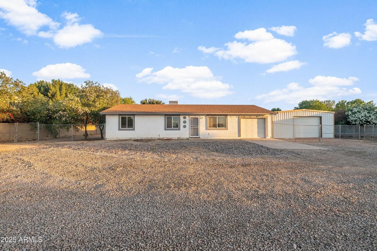 17707 East Karsten Drive