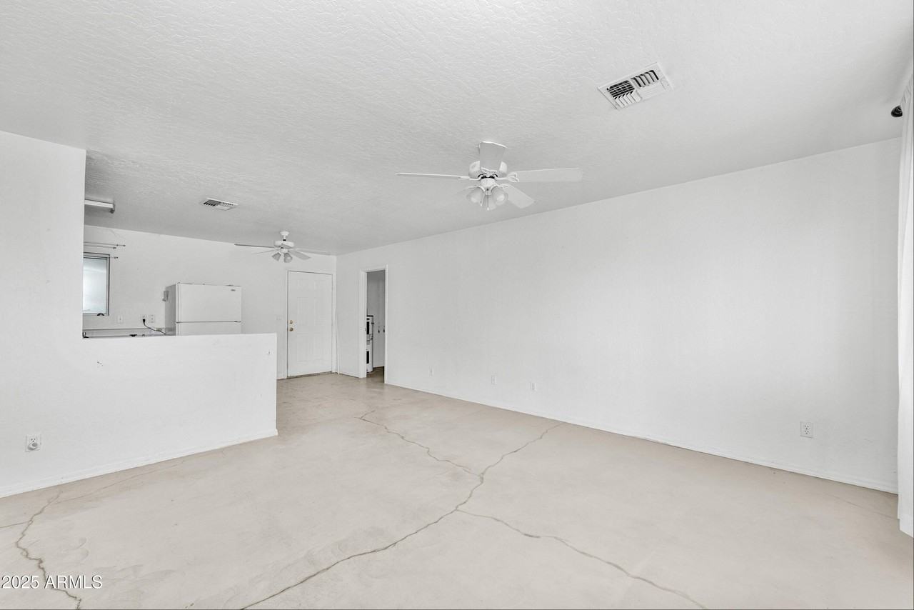 17707 East Karsten Drive - Photo 4 of 33