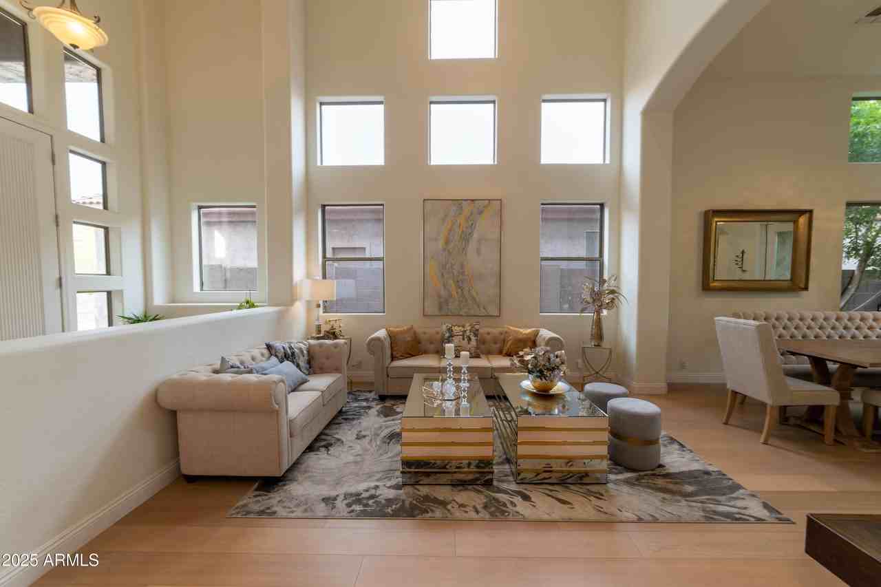 7625 East Sands Drive - Photo 3 of 17