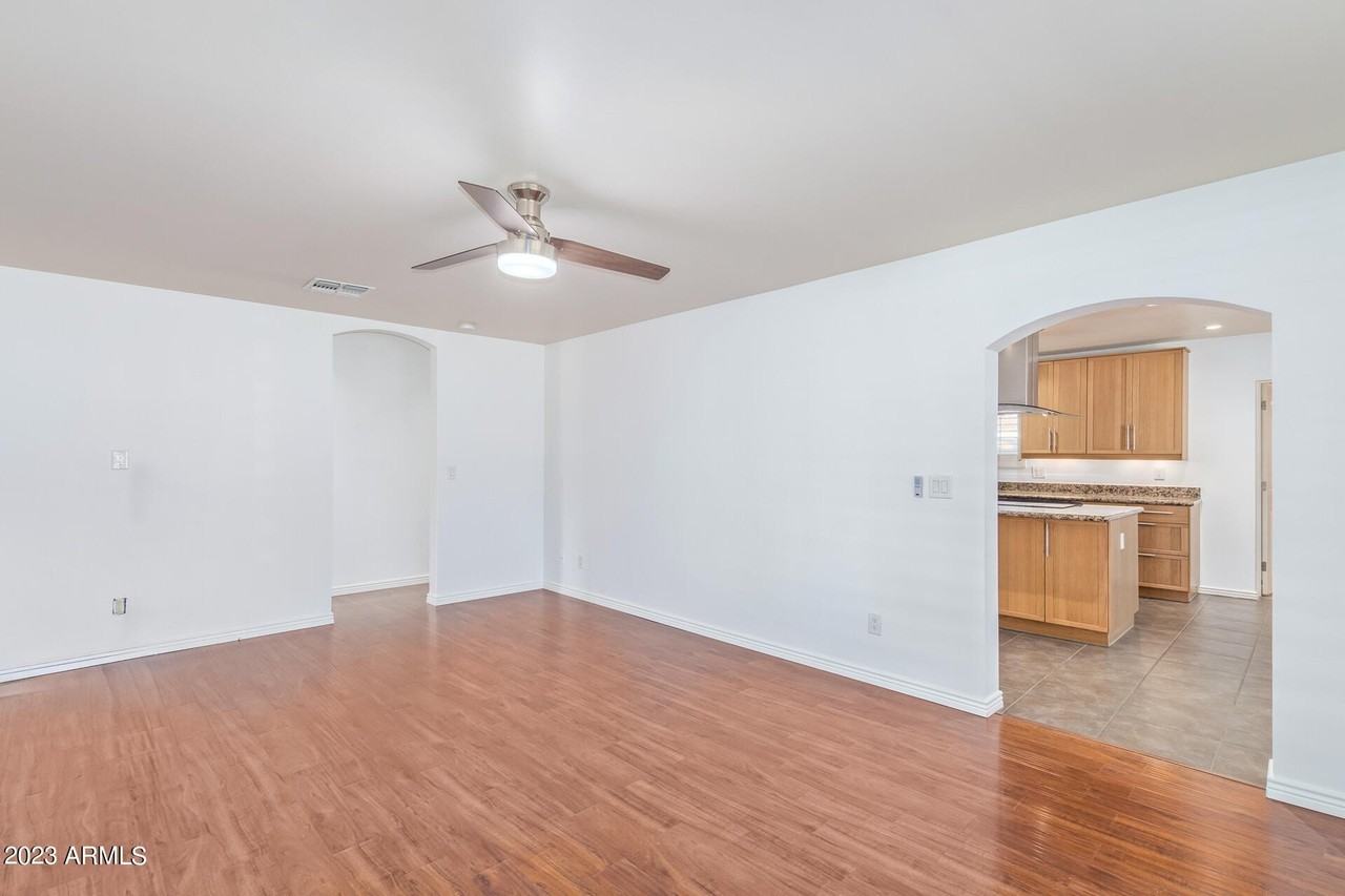 518 West San Juan Avenue - Photo 7 of 25