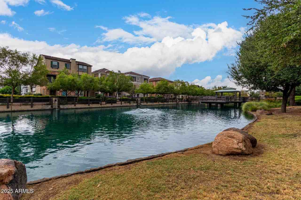 1634 East Canyon Creek Drive