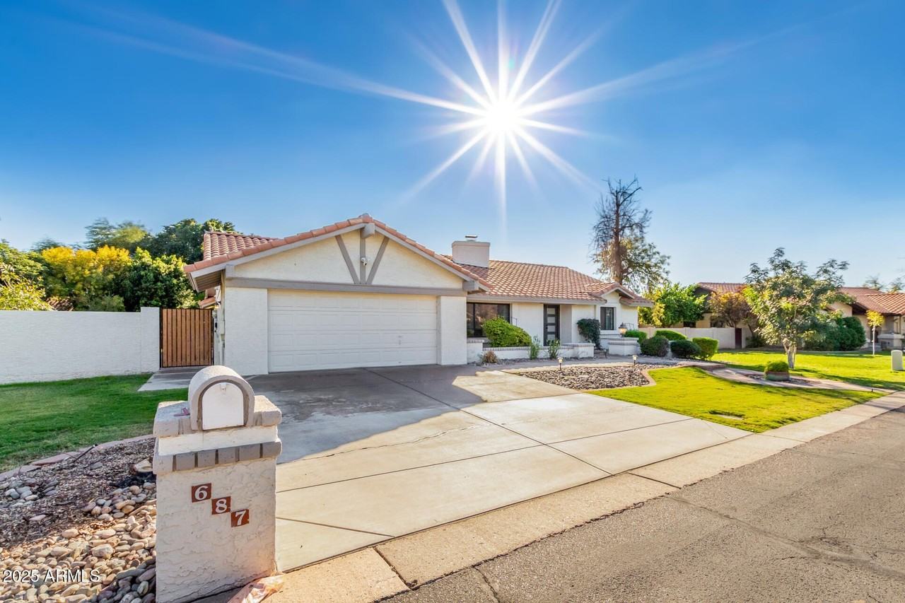 687 East Park Avenue - Photo 3 of 43