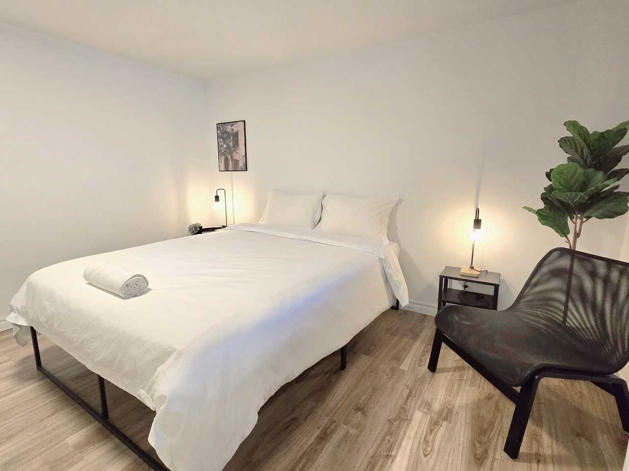 68 Shaver Avenue South - Photo 7 of 10