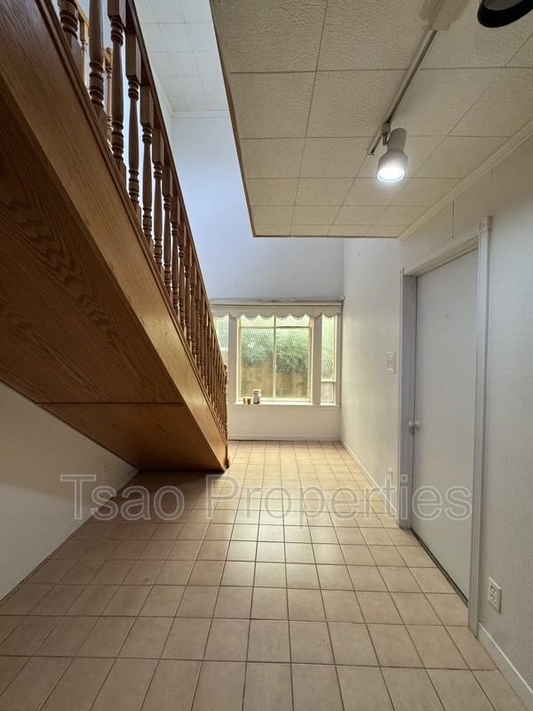 1615 Sheridan Way - Photo 5 of 12