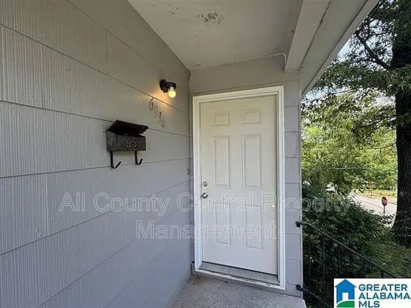 6936 66th St S - Photo 2 of 9