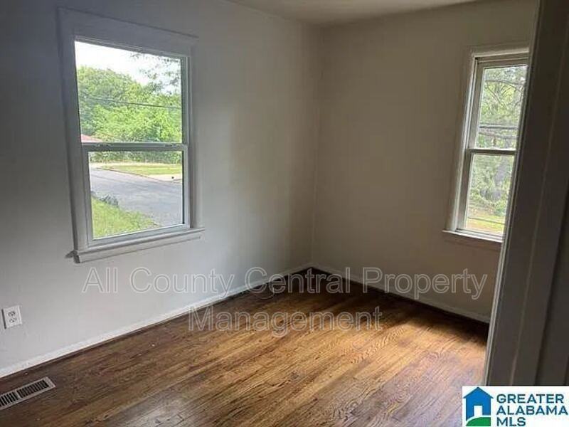 6936 66th St S - Photo 6 of 9