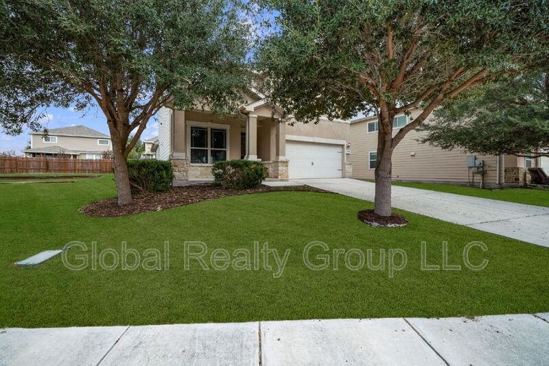 10405 Macarthur Way - Photo 3 of 33