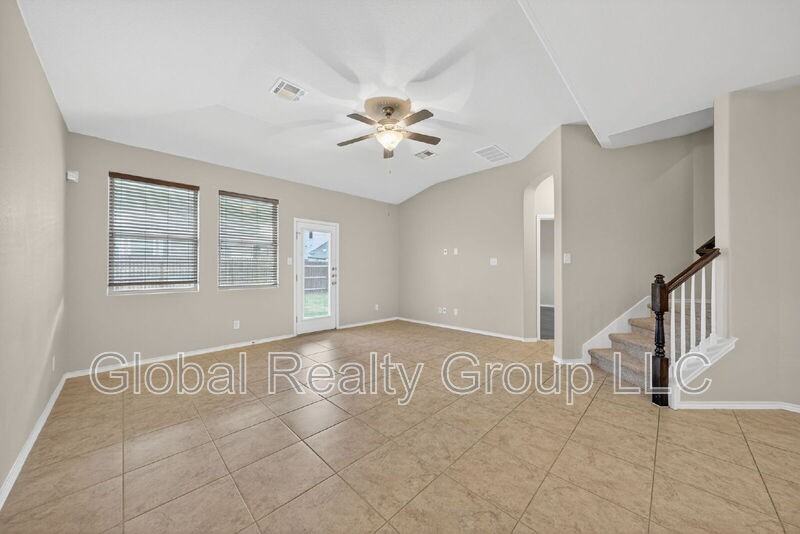 10405 Macarthur Way - Photo 6 of 33