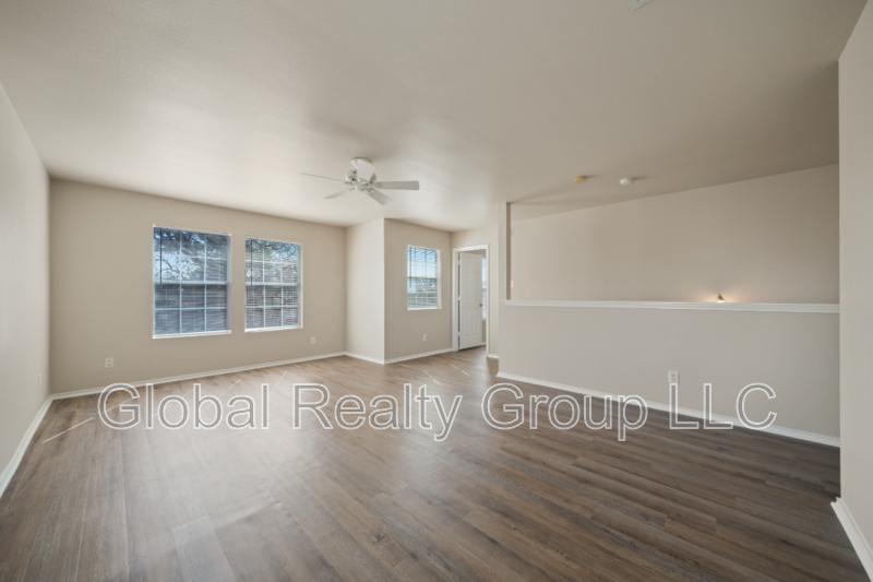 144 Crest Blf - Photo 3 of 27
