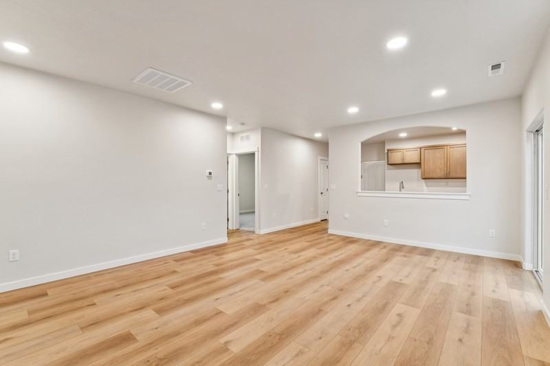 2264 E Misty Falls St - Photo 6 of 33