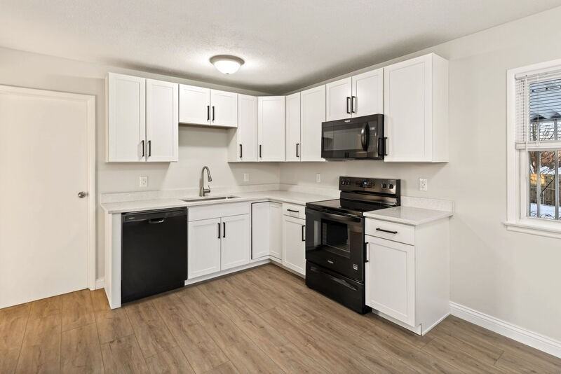 268 Bedford Avenue - Photo 3 of 23