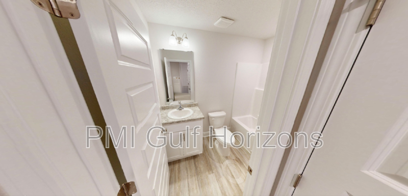 710 710 - Photo 7 of 13