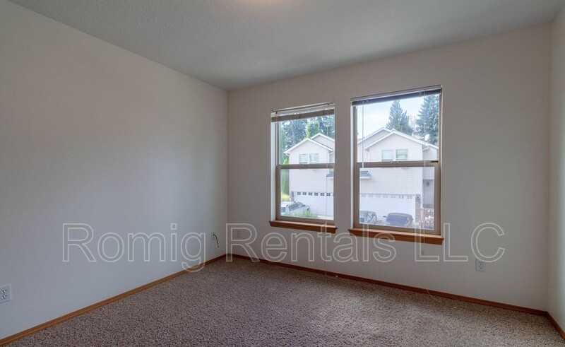 8109 Northeast 36th Court - Photo 5 of 18