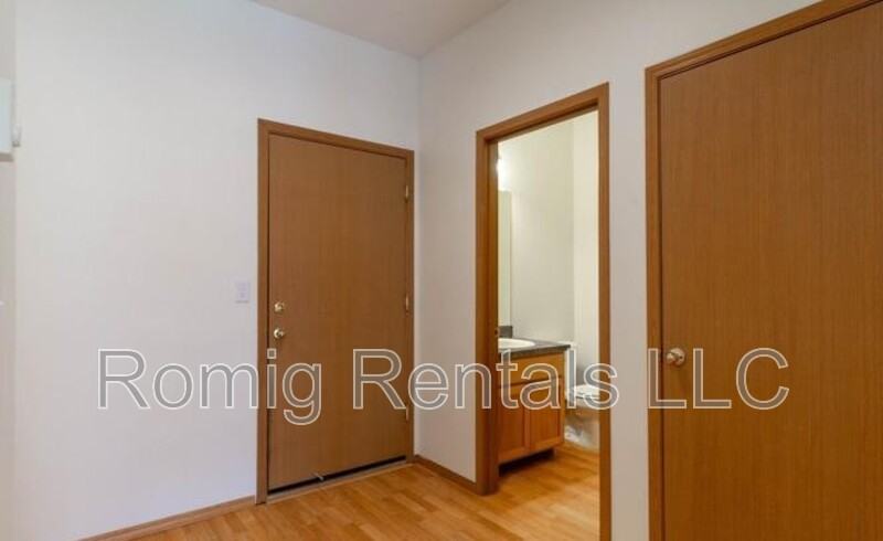 8109 Northeast 36th Court - Photo 7 of 18