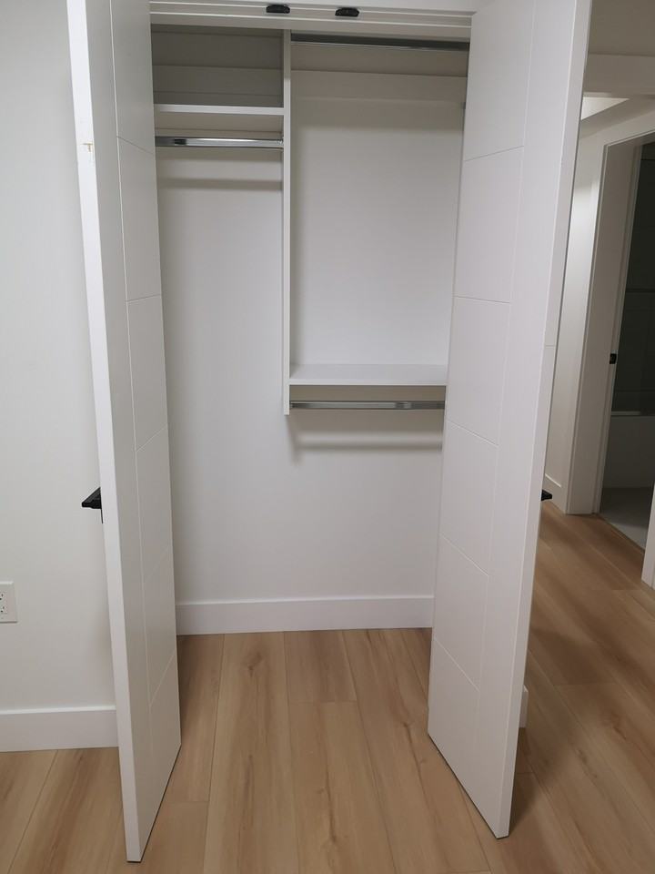 887 East 39th Avenue - Photo 7 of 11