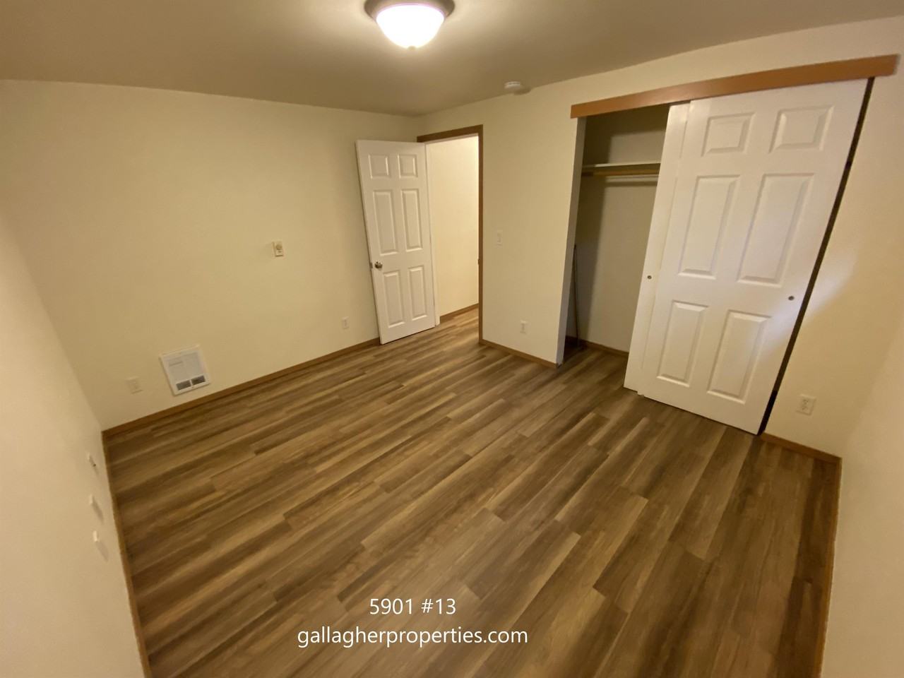 5901 - Photo 6 of 11