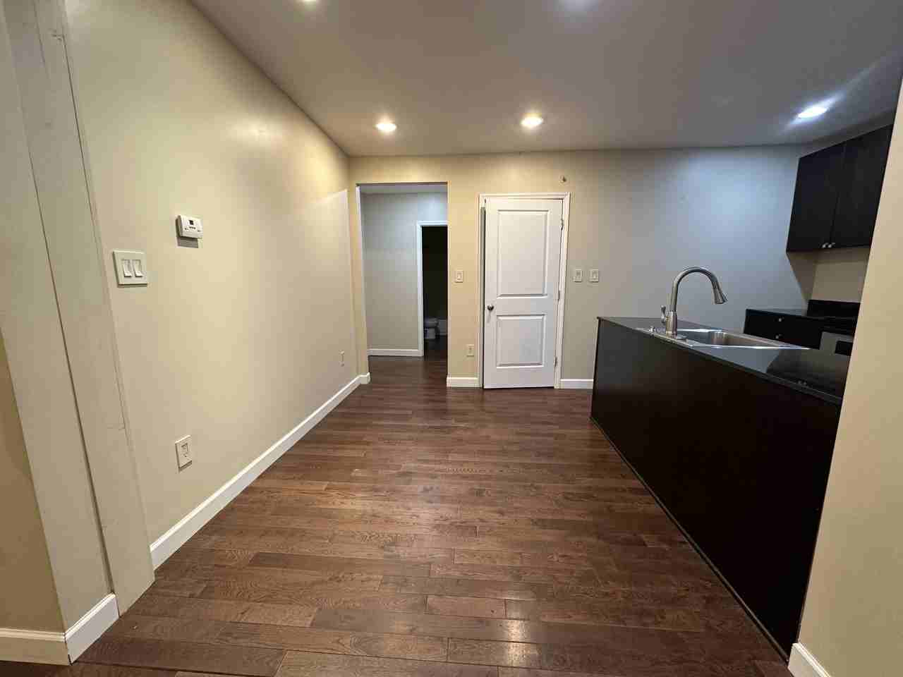 187 Old Niskayuna Road - Photo 2 of 8