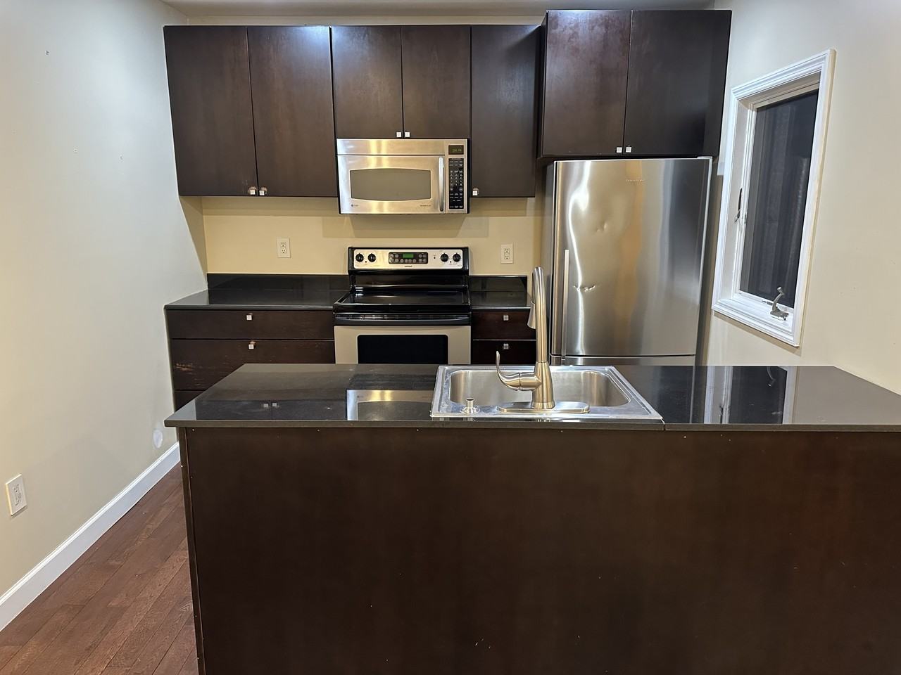 187 Old Niskayuna Road - Photo 3 of 8