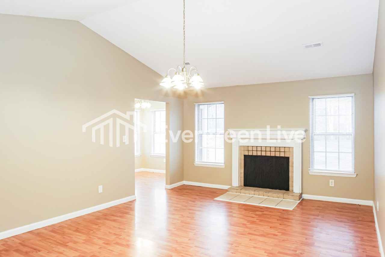 369 Buffalo Creek Dr - Photo 3 of 16