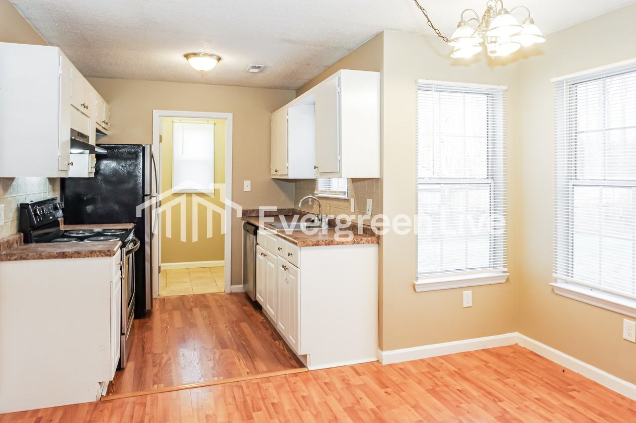 369 Buffalo Creek Dr - Photo 6 of 16