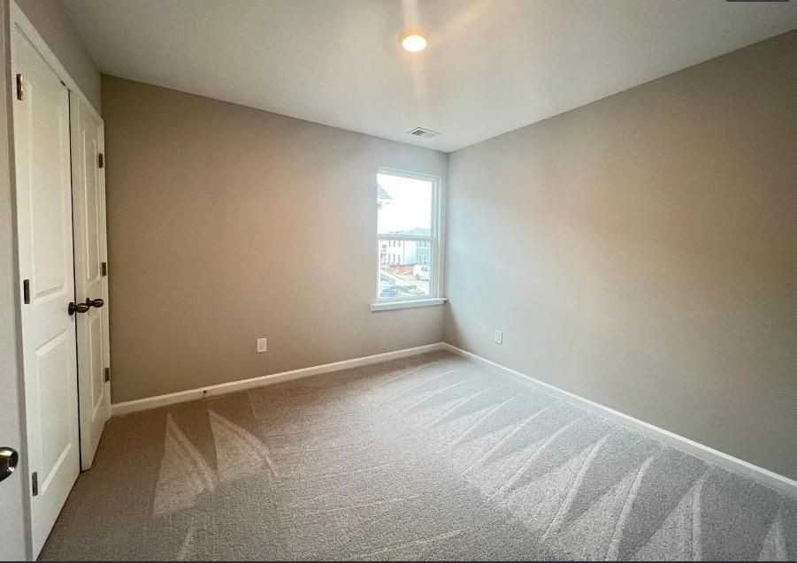 140 Golden Eagle Parkway - Photo 4 of 13