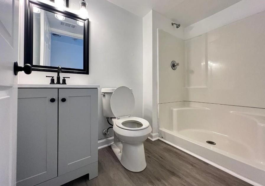 204 West Moreno Street ##D - Photo 4 of 4