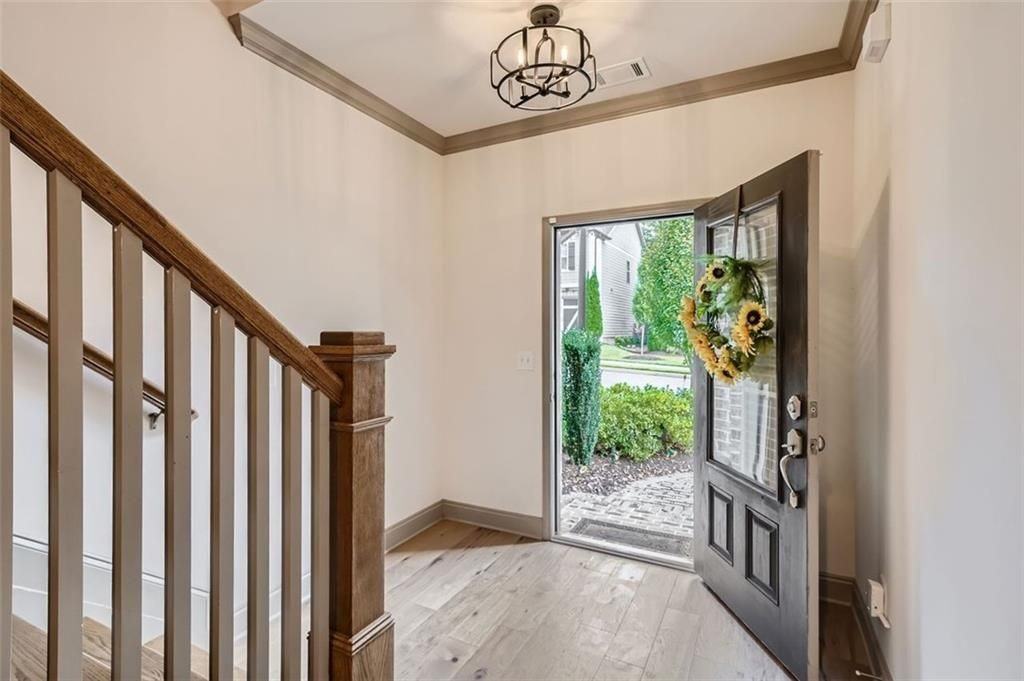 1882 Weston Lane - Photo 4 of 18