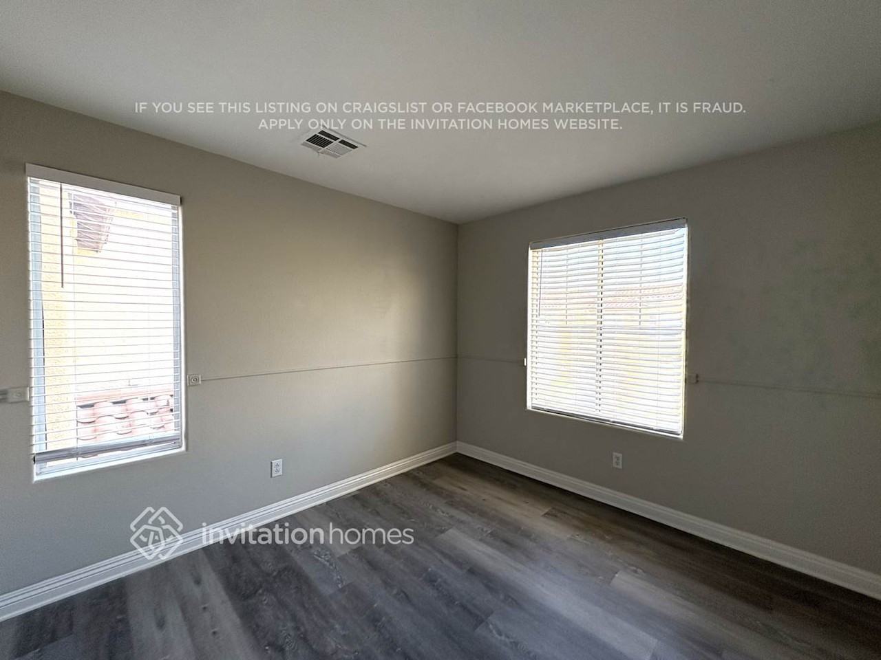 6252 Dartington Hall St - Photo 6 of 12