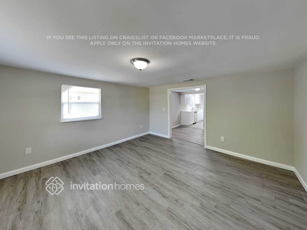 202 Nw 3rd St - Photo 4 of 17