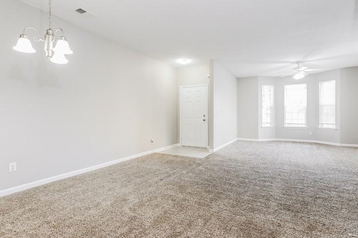 244 Commons Dr - Photo 4 of 16